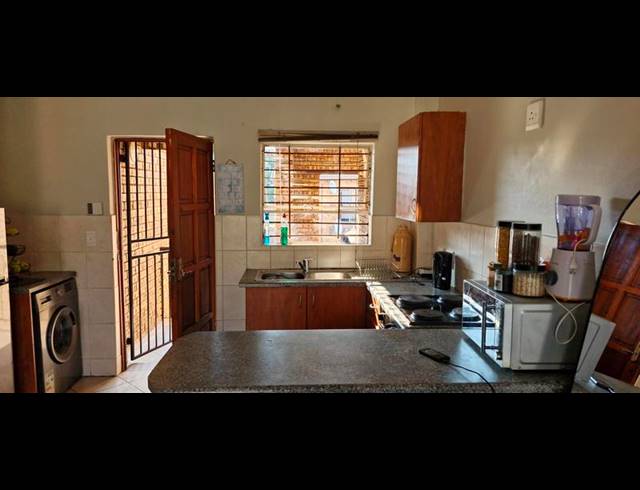 2 BEDROOM CLUSTER FOR SALE IN HONEY PARK